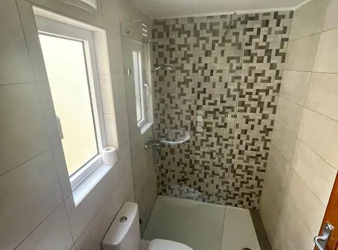 Seafront With Balcony Overlooking Marina Apartment Għajnsielem